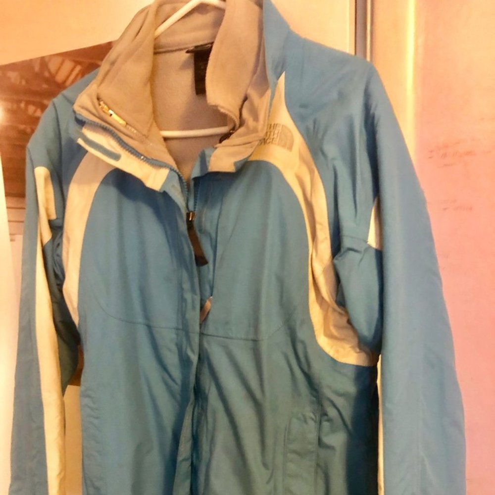 The North face Girls XL 3-in-1 ski snow jacket fleece liner blue